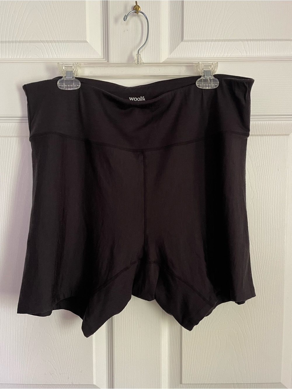 wool& Black Merino Blend roam bike short